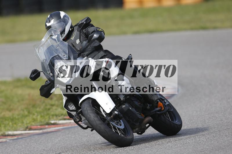 /Archiv-2024/17 01.05.2024 Speer Racing ADR/Schnuppertraining